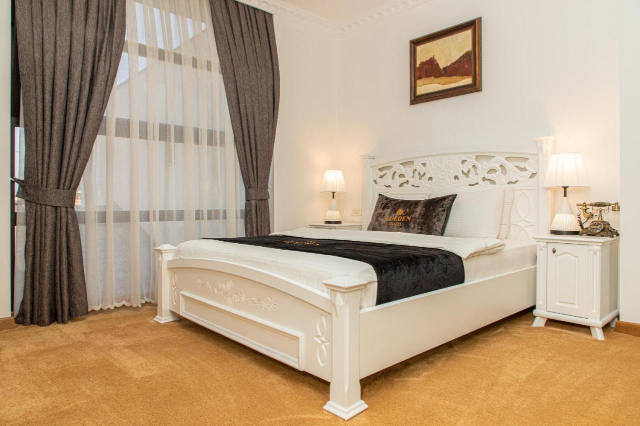 Golden Hotel Pristina Esterno foto