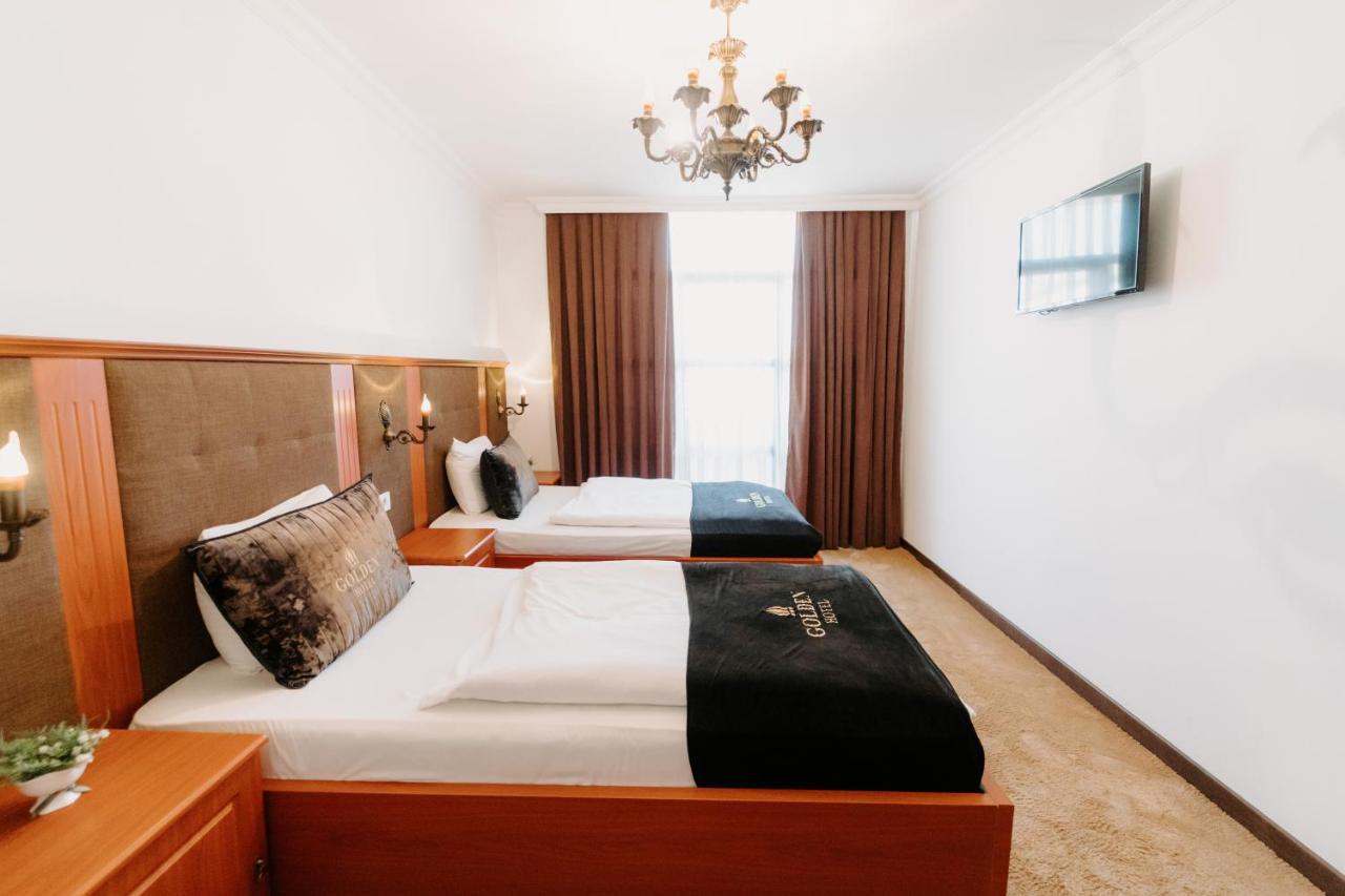 Golden Hotel Pristina Esterno foto