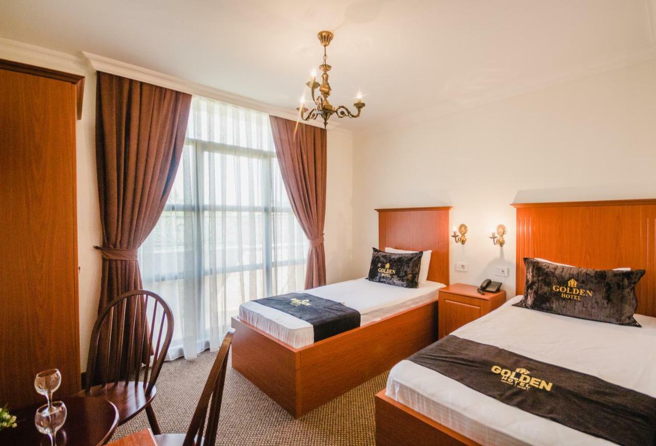 Golden Hotel Pristina Esterno foto